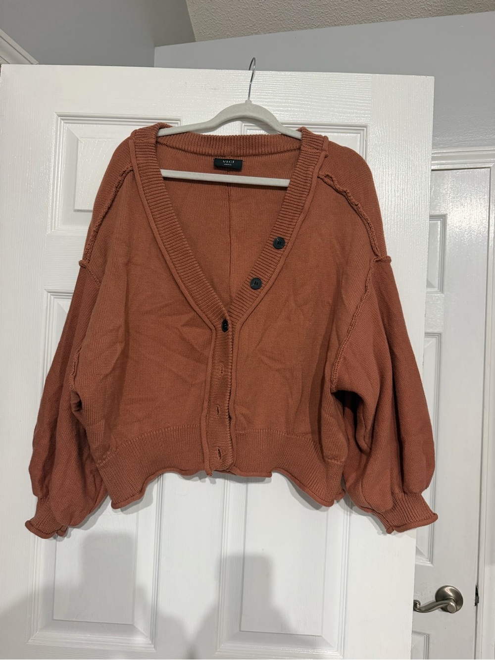 NWOT vici 100% cotton cardigan size small in light rust/ dark mauve